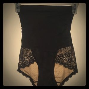 Black Lace Waist Slimmer